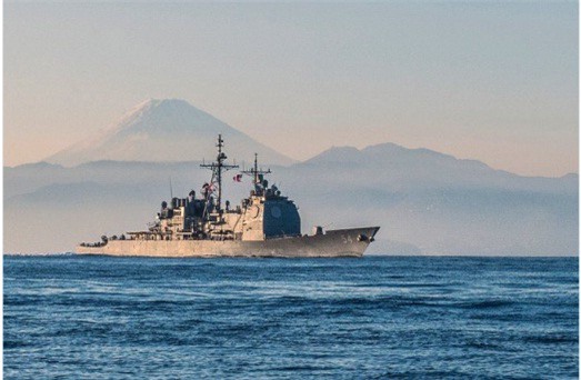 Tàu tuần dương tên lửa Mỹ bị mắc cạn ngoài khơi Nhật Bản