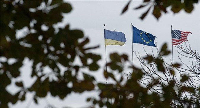 Người Nga có thái độ tiêu cực với Mỹ, EU và Ukraine