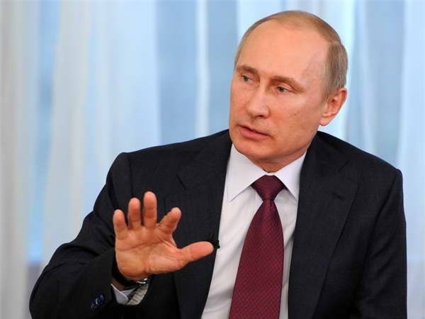 Tổng thống Nga Putin bất ngờ cách chức 16 tướng lĩnh 