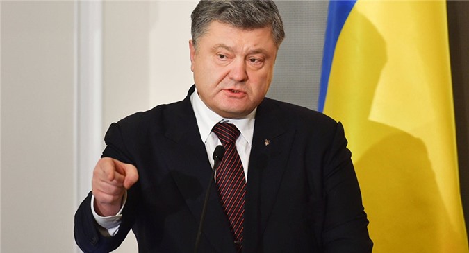 Cướp lời Tổng thống Poroshenko, 5 quan chức Ukraine bị cách chức