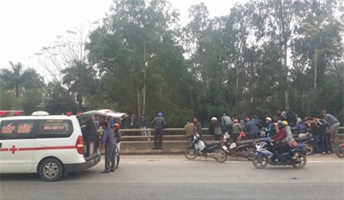 Xót xa công nhân đường sắt bị tàu đâm tử vong