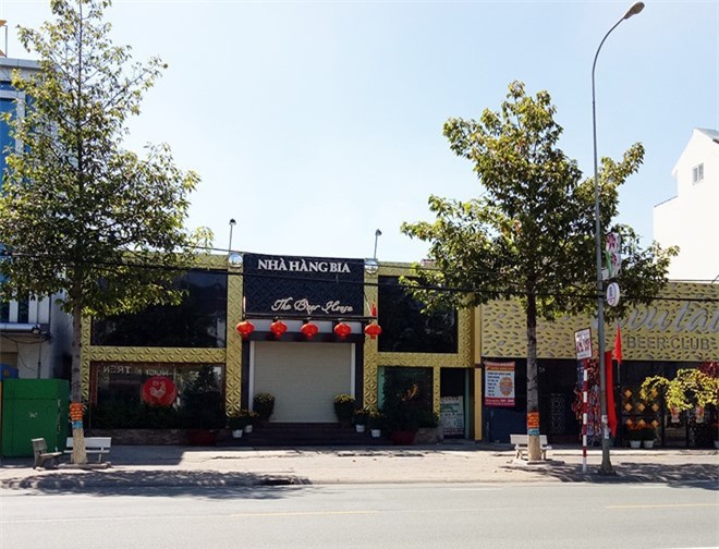 Truy sát trong quán bar, 2 người thương vong