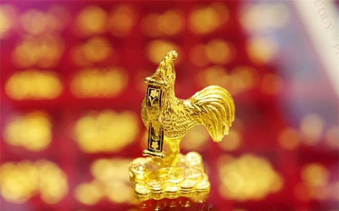 Vàng hình gà "cháy hàng" trước ngày vía Thần Tài 2017