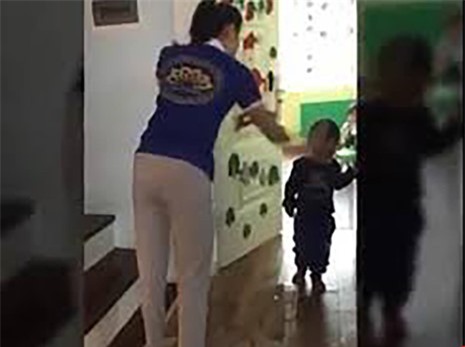 Chủ tịch Hà Nội yêu cầu xử nghiêm cô giáo đánh trẻ mầm non