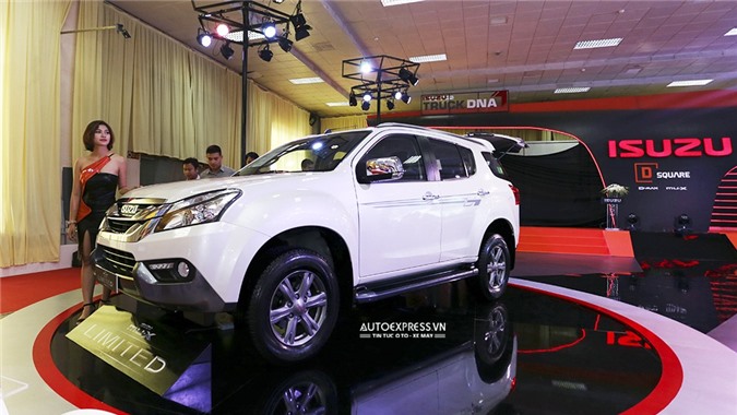 Loạt xe 5 đến 7 chỗ tầm giá 1 tỷ đồng bán chạy tại Việt Nam [VIDEO]