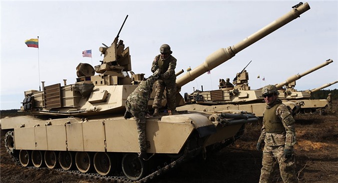 Mỹ phải mua vũ khí nước ngoài để bắt kịp Nga, Trung Quốc?