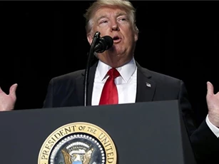 Donald Trump: Tôi "mù tịt" về thông tin bạo lực tái diễn ở Ukraine