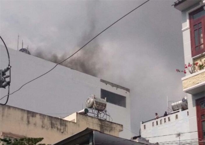 TP. HCM: Cháy khách sạn Ruby, nhiều người hô hoán tháo chạy