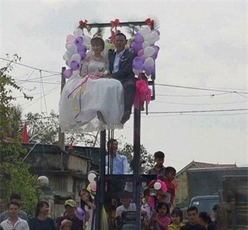 Màn rước dâu "gây sốc" ở Nghệ An