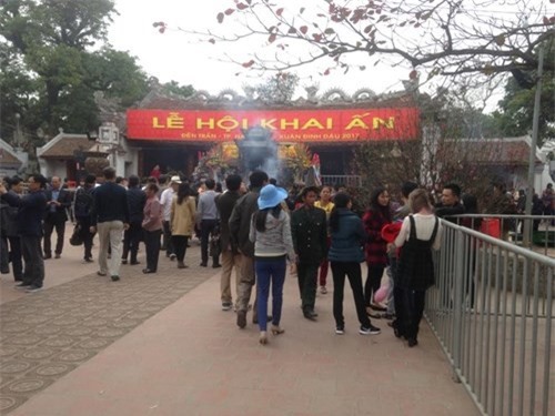 Huy động 2.000 chiến sĩ công an bảo vệ lễ Khai ấn đền Trần