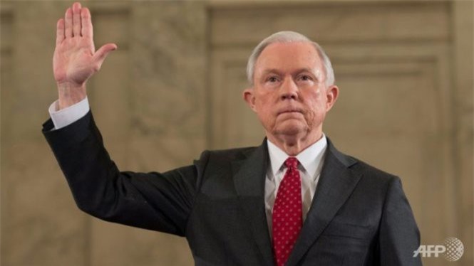 Thượng viện Mỹ phê chuẩn Jeff Sessions làm Bộ trưởng Tư pháp
