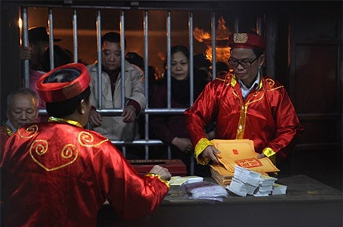 Lễ khai ấn đền Trần: Không còn hiện tượng phản cảm