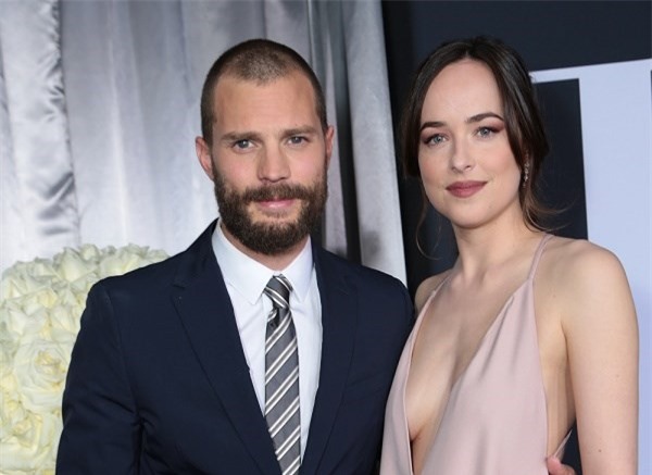 '50 Sắc thái Đen' tràn ngập cảnh quay nóng bỏng