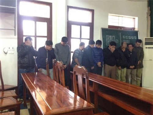 9 cán bộ Truyền tải điện Hà Tĩnh "khai xuân" trên sới bạc