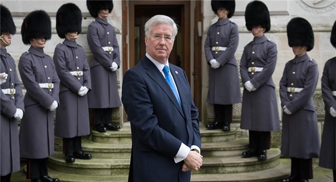 Bộ trưởng Quốc phòng Anh ra thời hạn bao vây thành trì IS ở Syria