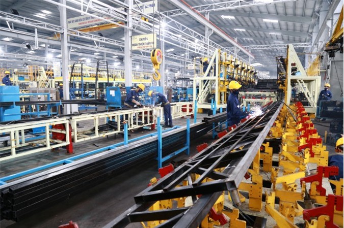 Cháy nhà máy Trường Hải: Công nhân nỗ lực tái hoạt động