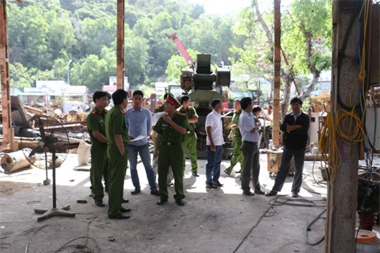 Nổ lớn ở Nha Trang, 3 người thương vong