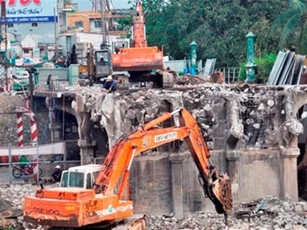 49 ngày phá dỡ cây cầu gần 100 tuổi ở Sài Gòn