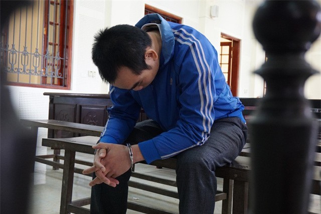 Công an rởm lừa xin việc, chiếm đọat gần 800 triệu đồng