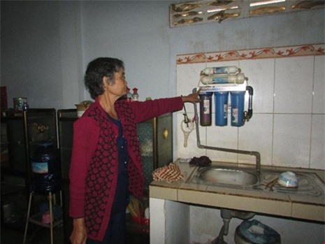 Điều tra vụ 2 vợ chồng nghi bị đầu độc bằng thuốc diệt cỏ