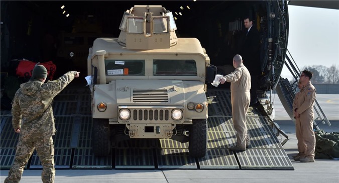 Mỹ tăng cường tiềm năng vũ trang cho quân đội Ukraine