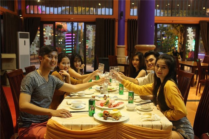 Thưởng thức các món ăn Á Âu nổi tiếng nhất ngay tại Indo Express