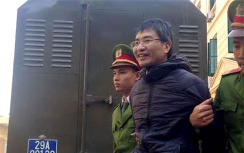 Xét xử đại án Vinashinlines: Giang Kim Đạt nở nụ cười bí hiểm