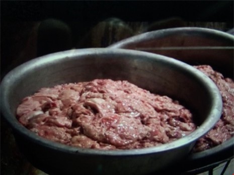 Phát hiện 1 tấn mỡ bẩn chưa kịp tuồn ra thị trường tiêu thụ