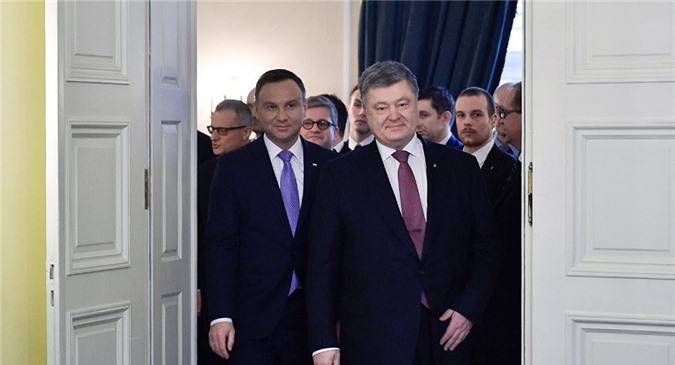 Ba Lan: Hiện tại không bàn chuyện bãi bỏ lệnh trừng phạt Nga