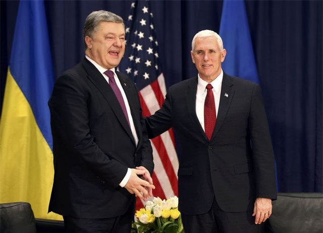 Mỹ trấn an NATO, buộc Nga chịu trách nhiệm về vấn đề Ukraine