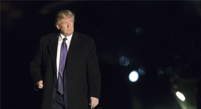 Người Mỹ tin tưởng Trump hơn các phương tiện truyền thông