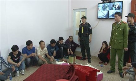 Sới bạc "khủng" gắn camera dày đặc để phát hiện cảnh sát