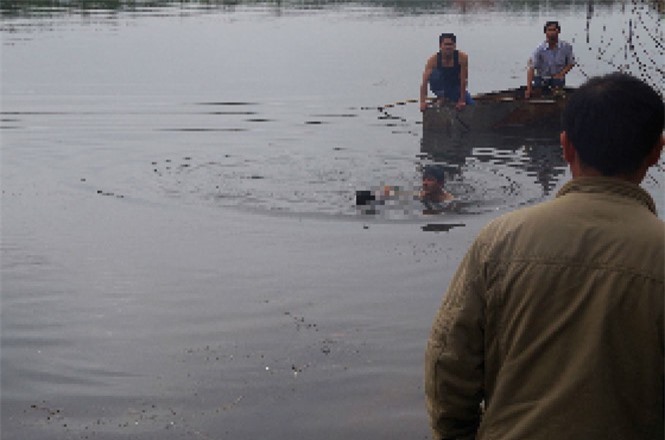 Đã tìm thấy thi thể 2 cháu bé đuối nước ở hồ thủy lợi