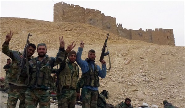 Được Nga yểm trợ, quân đội Syria tiến gần hơn đến Palmyra