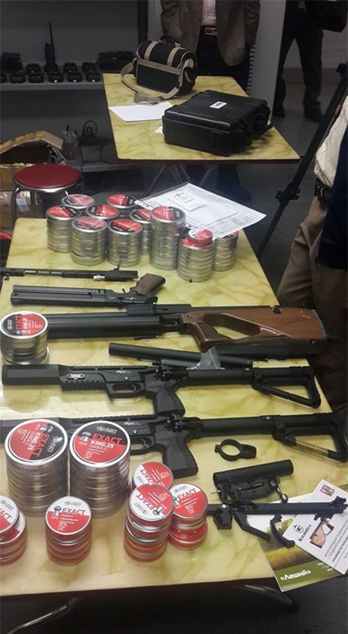 Súng hơi "trà trộn" trong hành lý khách hàng không