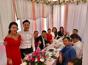 MC Thành Trung bất ngờ làm lễ ăn hỏi với bạn gái Ngọc Hương