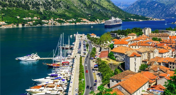 Montenegro cầu cứu NATO giúp nước này thoát khỏi "bàn tay Nga"