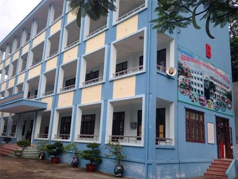 Quảng Ninh: Học sinh lớp 6 ngã từ tầng 4 xuống đất, tử vong