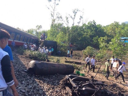 Toàn cảnh vụ lật tàu thảm khốc ở Huế khiến 7 người thương vong