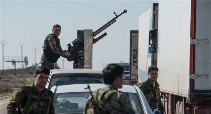 Chiến binh xả súng vào đoàn xe viện trợ nhân đạo LHQ tại Syria