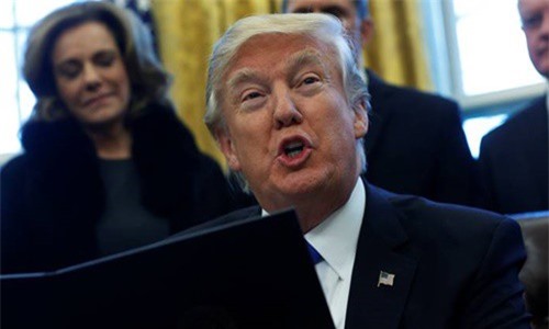 Trump lên kế hoạch trục xuất gần hết dân nhập cư trái phép