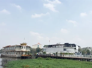 Du thuyền ở Hồ Tây: Đã có lệnh cưỡng chế từ sáng 23/2
