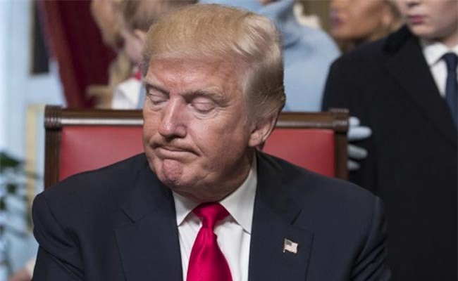 Vì sao Donald Trump trì hoãn ban hành sắc lệnh nhập cư mới?