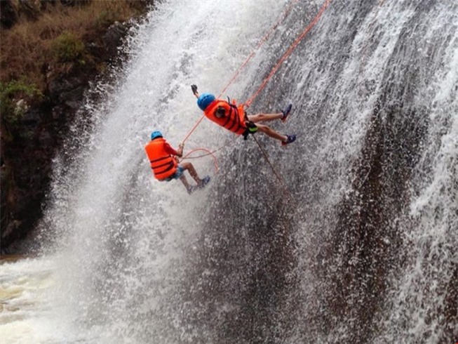 2 người tử nạn ở thác Hang Cọp: Tổng cục Du lịch phát công văn hỏa tốc