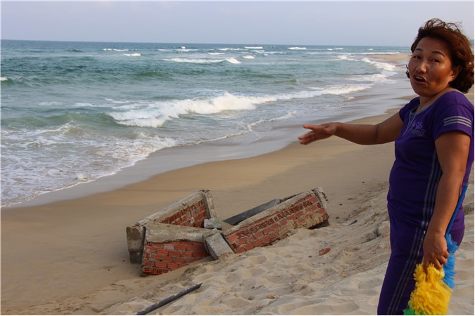 Đà Nẵng: Bờ biển bị sạt lở từ trước tết Nguyên Đán