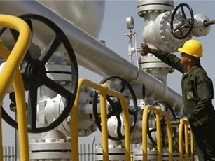 Iran muốn bán 1,5 triệu thùng dầu cho Nga