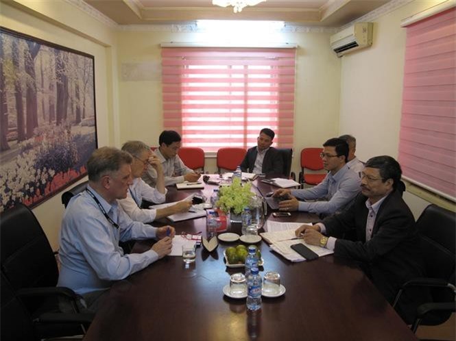 Khẩn trương bàn giải pháp, đối phó dịch cúm gia cầm A/H7N9