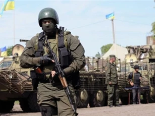Ukraine: Hơn 1.200 đạn pháo bắn phá Donbass chỉ trong 2 ngày