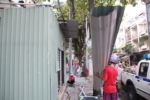 Xử phạt lấn chiếm vỉa hè: Một trụ sở chốt dân phòng "tự xử"