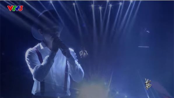 Chàng trai có giọng hát 'phi giới tính' khiến 4 HLV The Voice bùng nổ